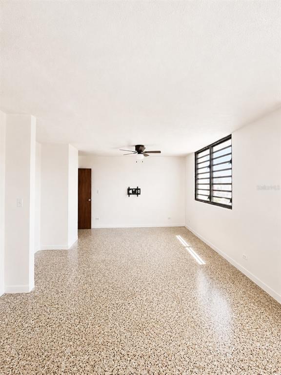 11C, Miramar Tower, 721 Hernandez St, San Juan - 6