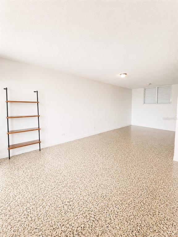 11C, Miramar Tower, 721 Hernandez St, San Juan - 7