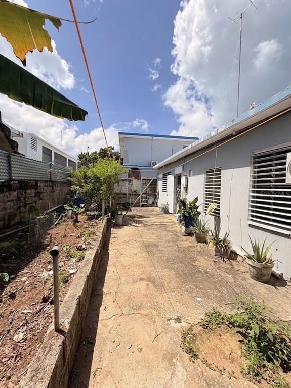 11, Calle 11 #69 Lote 363, Com. Victor Rojas, Arecibo - 2