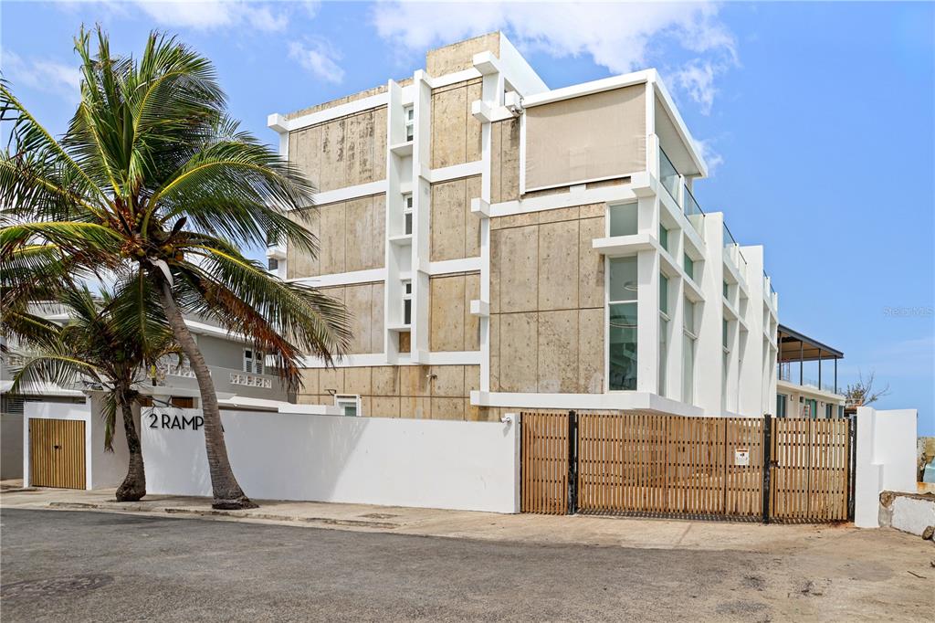 A, B, 2, Rampla Del Almirante, San Juan - 27
